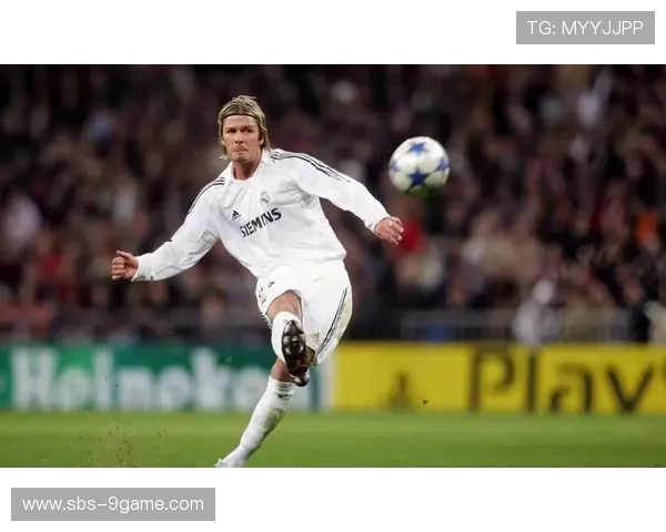 足球巨星们的巅峰表现揭秘他们如何在赛场上超越极限创造奇迹